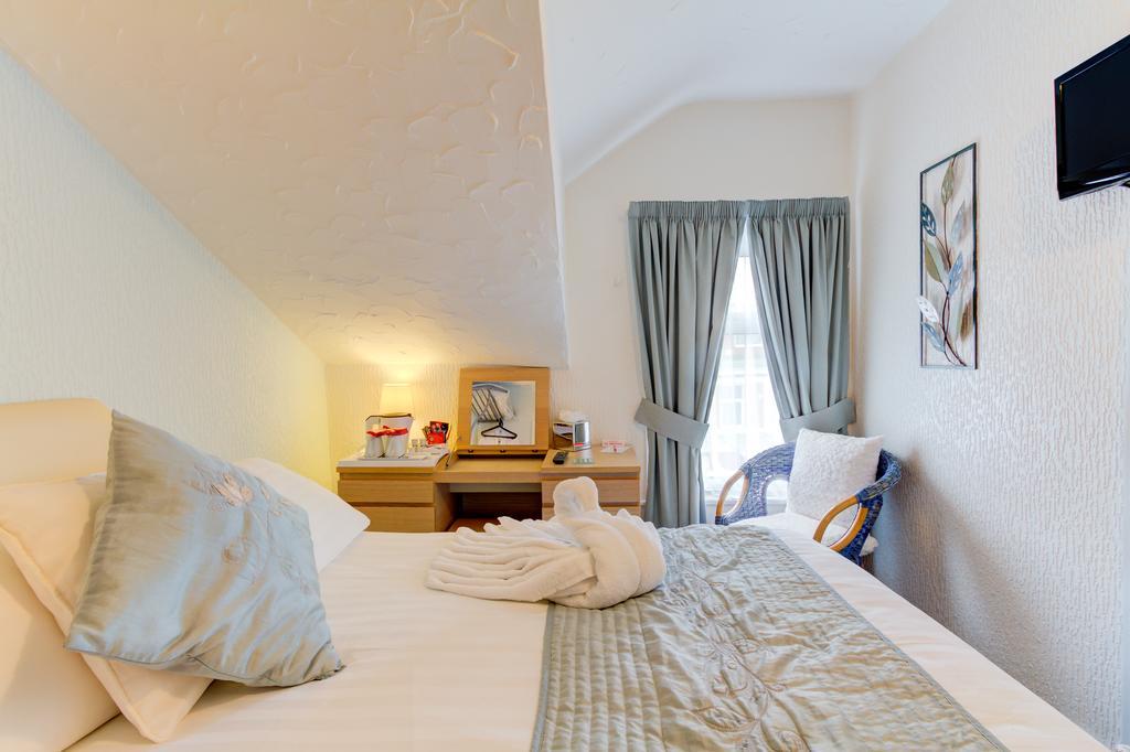 The Strathdon Hotell Blackpool Exteriör bild