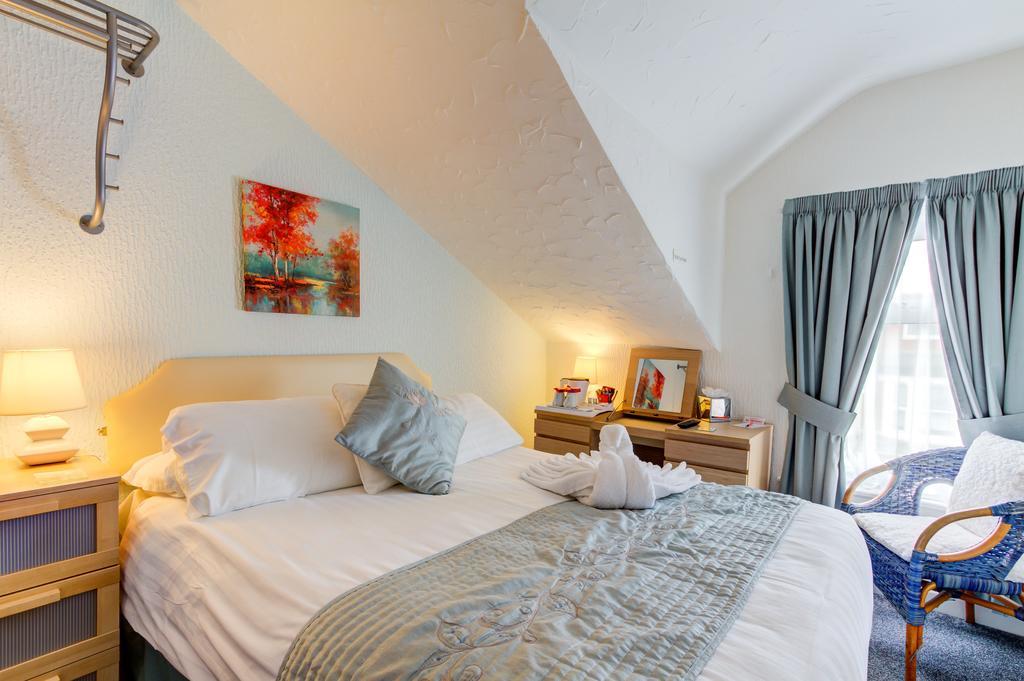 The Strathdon Hotell Blackpool Exteriör bild